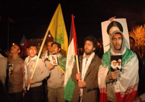 Zulme karşı yürüyorlar